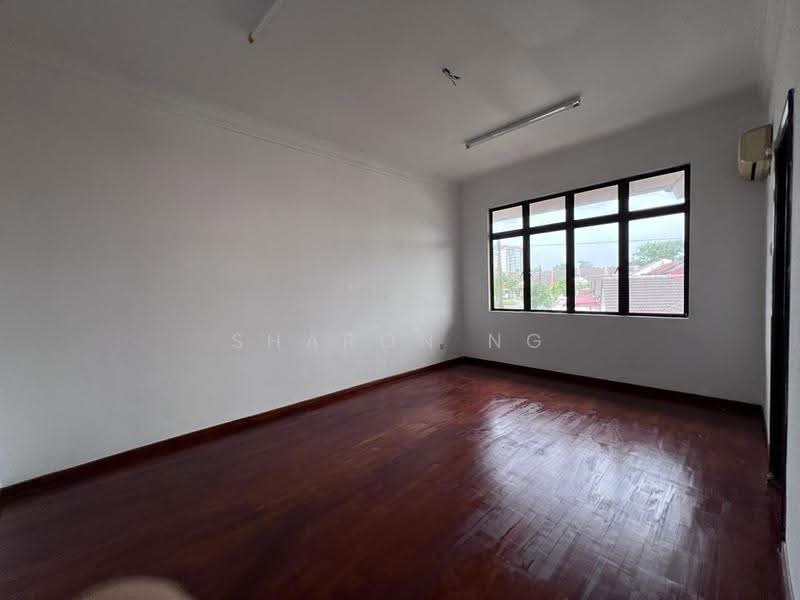 Semi-Detached House for Sale in Taman Perling (Perling) - Sharon Ng - Interior - PropertyGuru.com.my