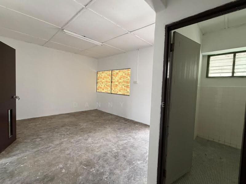 2-storey Terraced House for Sale in Taman Berlian Biru (Kluang) - Danny See - Interior - PropertyGuru.com.my