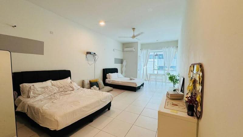 Kediaman Servis untuk Dijual di Akademik Suite - Chloe Lai - Bedroom - PropertyGuru.com.my