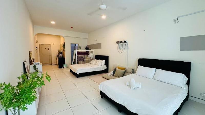 Kediaman Servis untuk Dijual di Akademik Suite - Chloe Lai - Bedroom - PropertyGuru.com.my