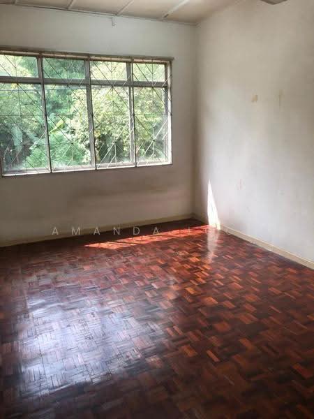 2-storey Terraced House for Sale in Seksyen 2, Taman Kinrara (Puchong) - Amanda Lock - Living Room - PropertyGuru.com.my