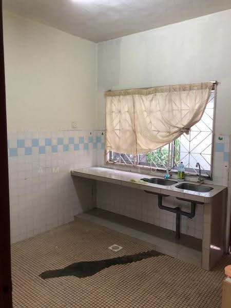 2-storey Terraced House for Sale in Seksyen 2, Taman Kinrara (Puchong) - Amanda Lock - Kitchen - PropertyGuru.com.my