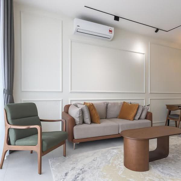 Kediaman Servis untuk Dijual di The Goodwood Residence - Jason Lee - Living Room - PropertyGuru.com.my