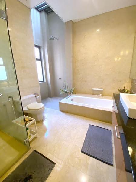 Semi-Detached House for Sale in Desa Sri Hartamas (Sri Hartamas) - Kew . - Bathroom - PropertyGuru.com.my