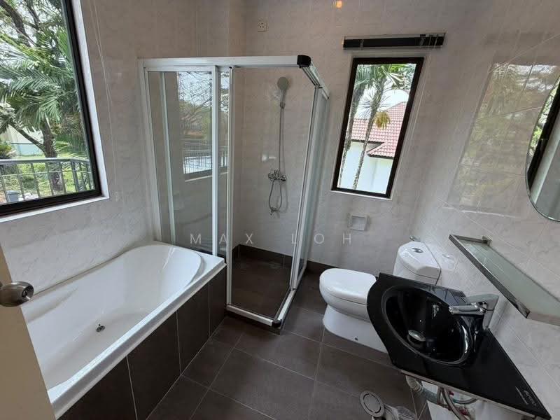 Bungalow House for Sale in Leisure Farm (Gelang Patah) - Max Loh - Bathroom - PropertyGuru.com.my