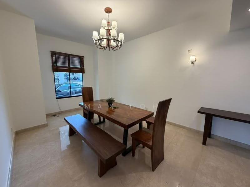 Bungalow House for Sale in Leisure Farm (Gelang Patah) - Max Loh - Dining Room - PropertyGuru.com.my