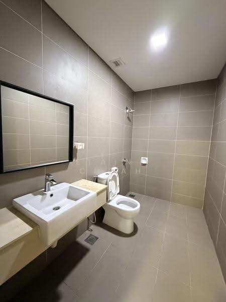 Rumah Bandar untuk Disewa di Petaling Jaya (Selangor) - Elaine Cheah - Bathroom - PropertyGuru.com.my