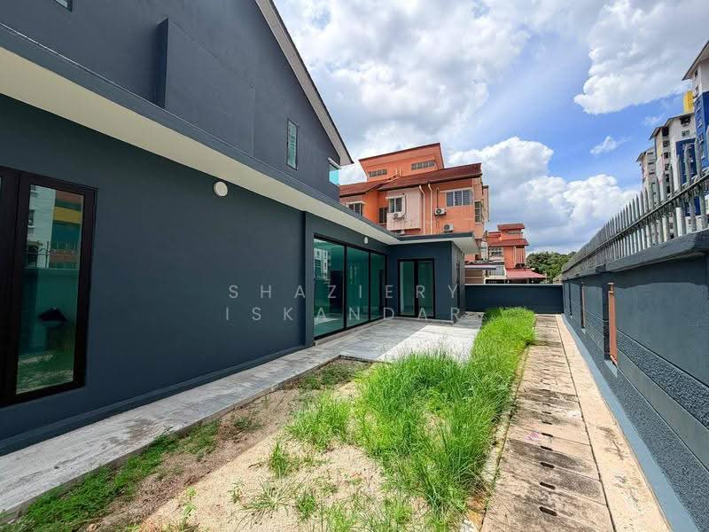 Rumah Teres untuk Dijual di Kipark Sri Utara (Batu) - Shaziery Iskandar - Exterior - PropertyGuru.com.my