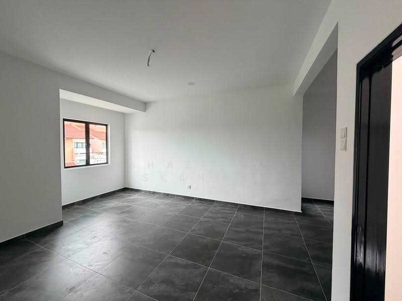 Rumah Teres untuk Dijual di Kipark Sri Utara (Batu) - Shaziery Iskandar - Living Room - PropertyGuru.com.my