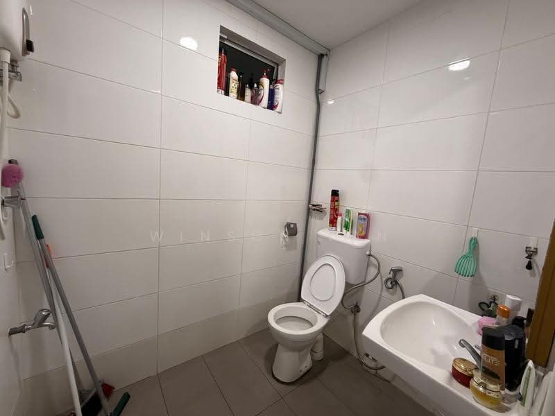 Rumah Teres 2-Tingkat untuk Dijual di Taman Impian Emas (Skudai) - Winson Tan - Bathroom - PropertyGuru.com.my