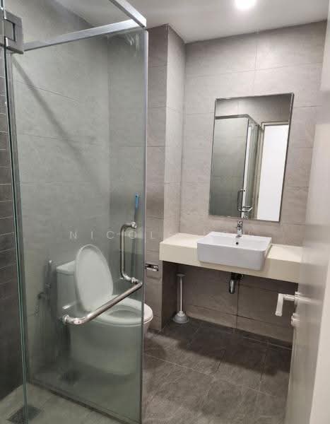 Kondominium untuk Disewa di Vivo Residential Suites - Nicole Loh - Bathroom - PropertyGuru.com.my