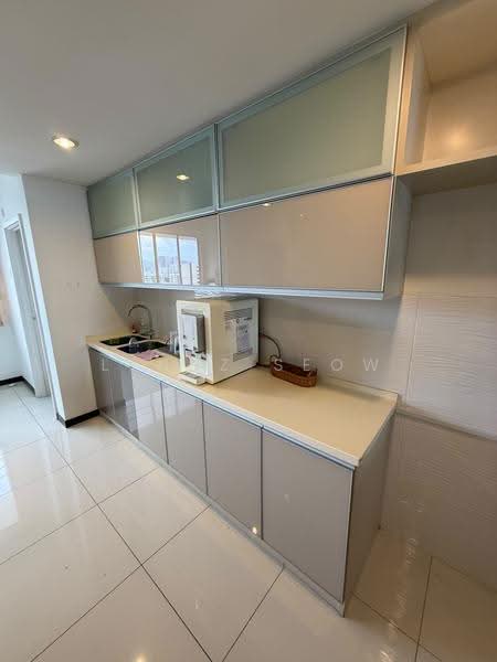 Kondominium untuk Disewa di Putra Marine Resort - Lynnz Seow - Kitchen - PropertyGuru.com.my