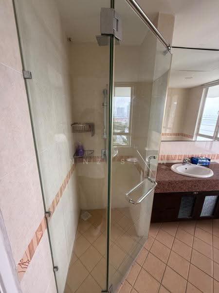 Kondominium untuk Disewa di Putra Marine Resort - Lynnz Seow - Bathroom - PropertyGuru.com.my