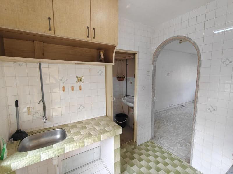 Flat for Rent at Seksyen 2 Wangsa Maju Flat - Brandon N - Kitchen - PropertyGuru.com.my