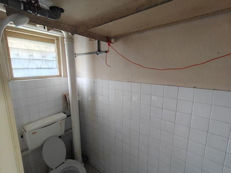 Flat for Rent at Seksyen 2 Wangsa Maju Flat - Brandon N - Bathroom - PropertyGuru.com.my