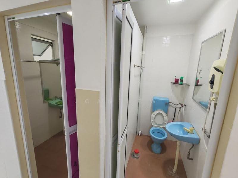 Rumah Teres 1-Tingkat untuk Dijual di Taman Malim Jaya (Bachang) - Joan Low - Bathroom - PropertyGuru.com.my