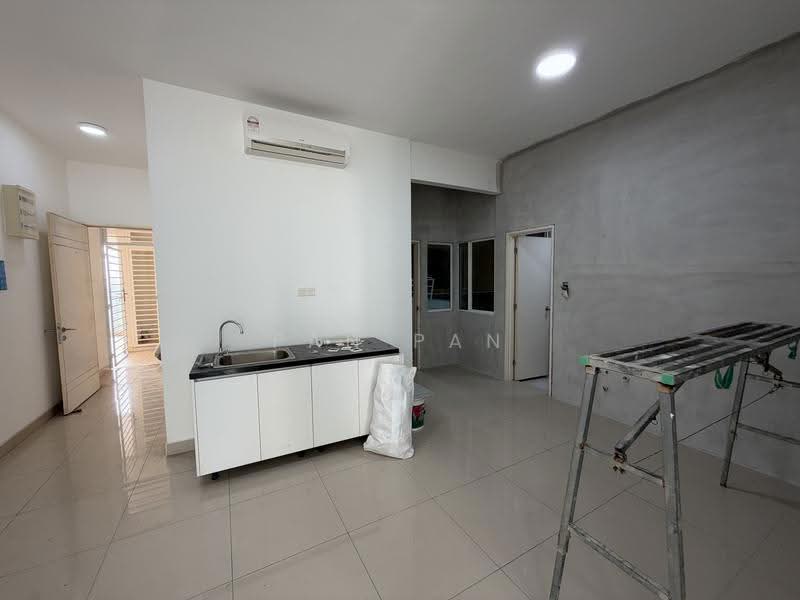 Apartment for Rent at Nusa Heights (Nusa Puncak) - Pan Pan - Kitchen - PropertyGuru.com.my