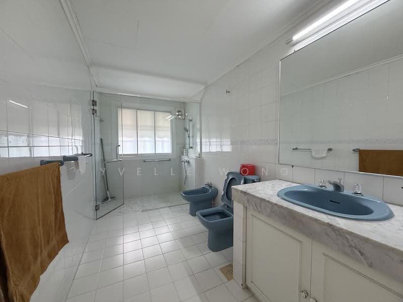 Bungalow House for Sale in Damansara Heights (Kuala Lumpur) - Yvelle Wong - Bathroom - PropertyGuru.com.my