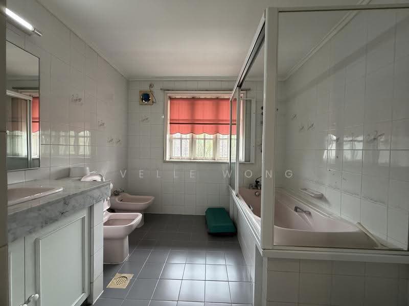 Bungalow House for Sale in Damansara Heights (Kuala Lumpur) - Yvelle Wong - Bathroom - PropertyGuru.com.my