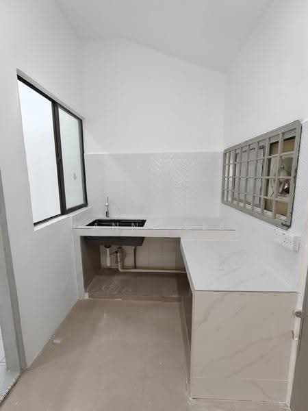 1-storey Terraced House for Sale in Taman Putri Kulai (Kulai) - Danny See - Kitchen - PropertyGuru.com.my