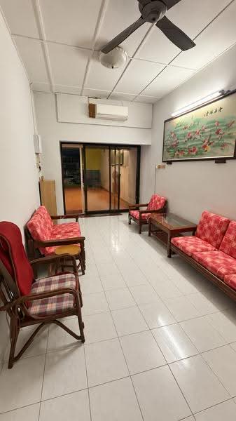 1-storey Terraced House for Sale in Bayan Lepas (Penang) - Kathryn Lee - Living Room - PropertyGuru.com.my