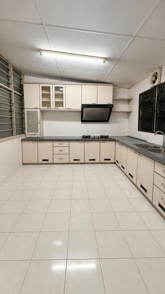 1-storey Terraced House for Sale in Bayan Lepas (Penang) - Kathryn Lee - Kitchen - PropertyGuru.com.my