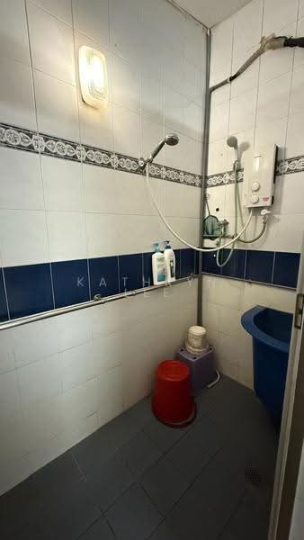 1-storey Terraced House for Sale in Bayan Lepas (Penang) - Kathryn Lee - Bathroom - PropertyGuru.com.my