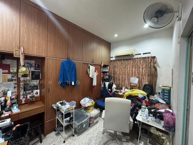 Rumah Berkembar untuk Dijual di Taman Sri Tebrau (Johor Bahru) - Phang Elainne - Study - PropertyGuru.com.my