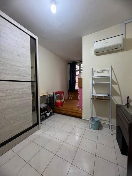 Apartment for Sale at Putatan Platinum Apartment - Jerry Weddy - Living Room - PropertyGuru.com.my