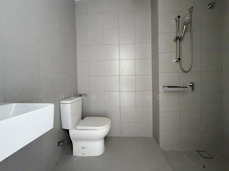 2-storey Terraced House for Sale in Bandar Country Homes (Rawang) - Danny Wong - Bathroom - PropertyGuru.com.my