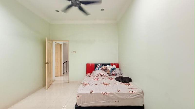 Rumah Teres 2-Tingkat untuk Dijual di Taman Midah (Cheras) - Dlynie Ooi - Bedroom - PropertyGuru.com.my