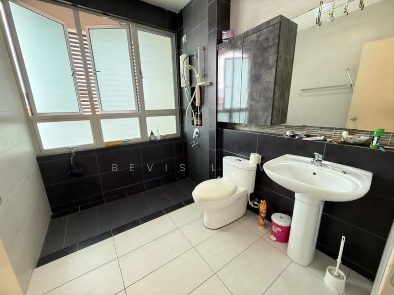Cluster House for Sale in Taman Nusa Bestari (Iskandar Puteri (Nusajaya)) - Bevis Liew - Bathroom - PropertyGuru.com.my