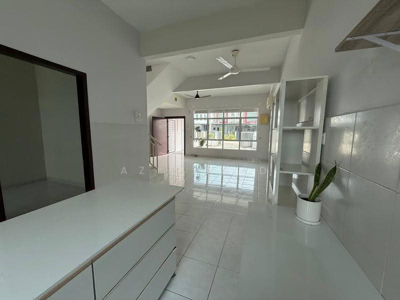 Rumah Teres 2-Tingkat untuk Dijual di Saujana Utama (Selangor) - Aziz Saad - PropertyGuru.com.my