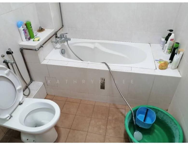 Rumah Teres 1-Tingkat untuk Dijual di Gelugor (Penang) - Kathryn Lee - Bathroom - PropertyGuru.com.my
