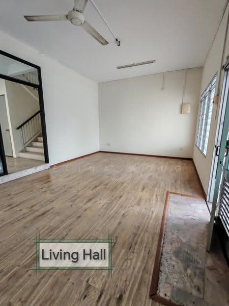 Rumah Berkembar untuk Dijual di Ipoh (Perak) - Selina Wong - Living Room - PropertyGuru.com.my