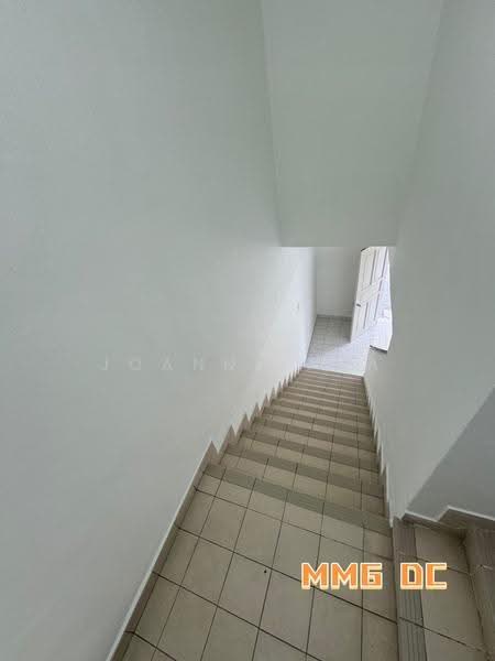 2-storey Terraced House for Sale in Bandar Botanic (Klang) - Joanne Pua - Corridor - PropertyGuru.com.my