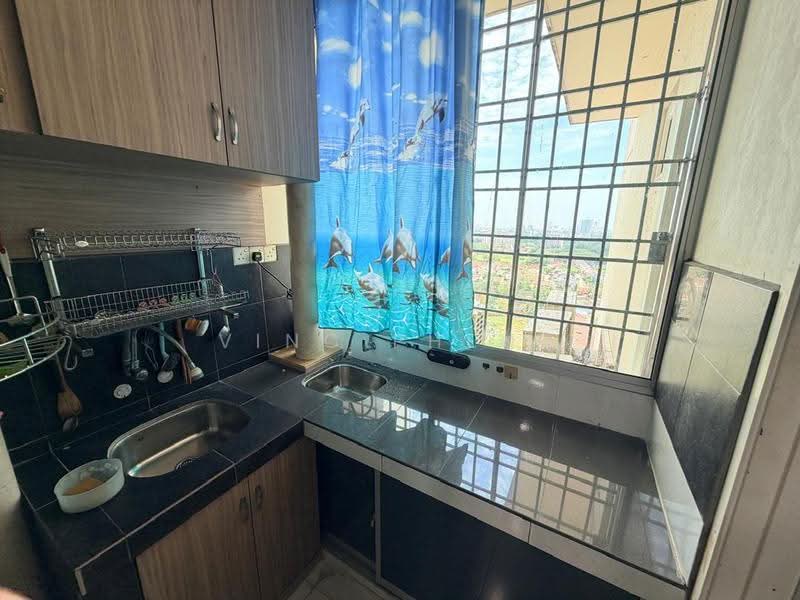 Kondominium untuk Dijual di Klebang 8 - Vinc Pheng - Kitchen - PropertyGuru.com.my