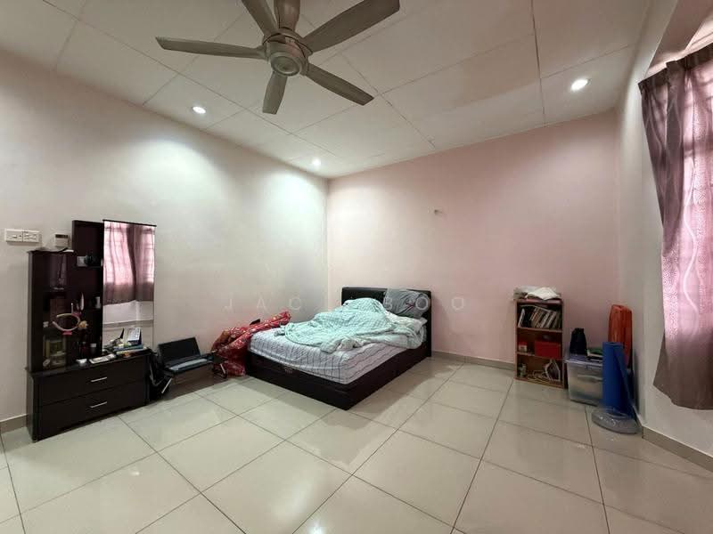 2-storey Terraced House for Sale in Bandar Botanic (Klang) - Jack Boo - Bedroom - PropertyGuru.com.my