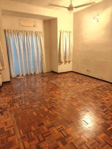 2-storey Terraced House for Sale in Bandar Teknologi Kajang (Kajang) - Mohd Aizat Saiful Bahri - Living Room - PropertyGuru.com.my
