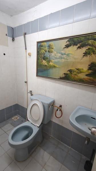 2-storey Terraced House for Rent in Usj 14 (Subang Jaya) - Jennifer Ng - Bathroom - PropertyGuru.com.my