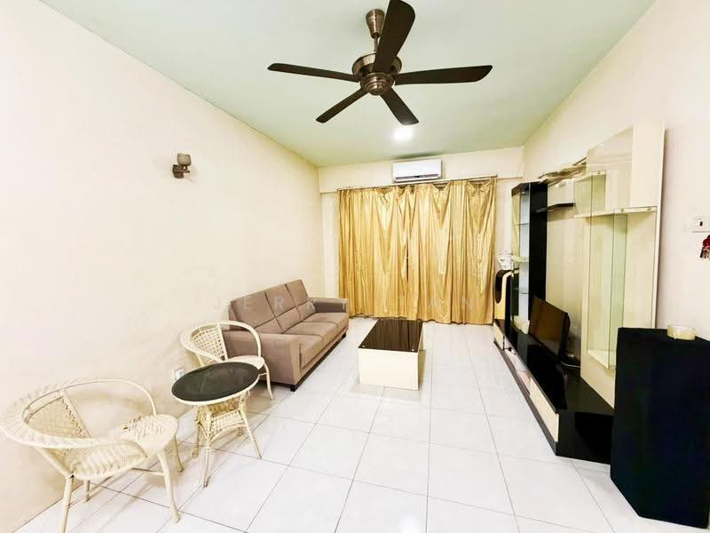 Kondominium untuk Disewa di Summer Place - Jerry Tan - Living Room - PropertyGuru.com.my