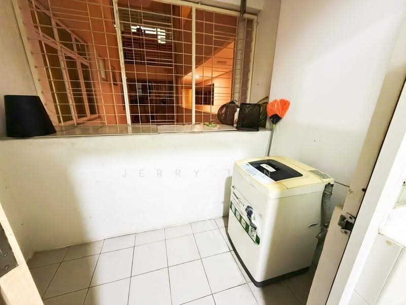 Kondominium untuk Disewa di Summer Place - Jerry Tan - Balcony - PropertyGuru.com.my