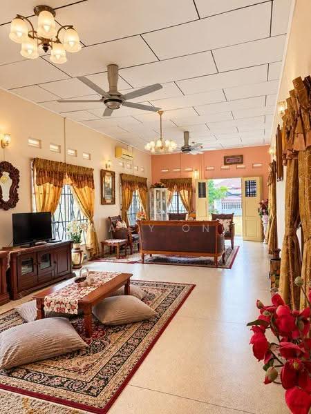 Rumah Banglo untuk Dijual di Kampung Melayu Majidee (Johor Bahru) - Tracy Ong - PropertyGuru.com.my