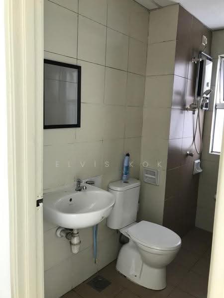 Condominium for Sale at The iResidence - Elvis Kok - Bathroom - PropertyGuru.com.my