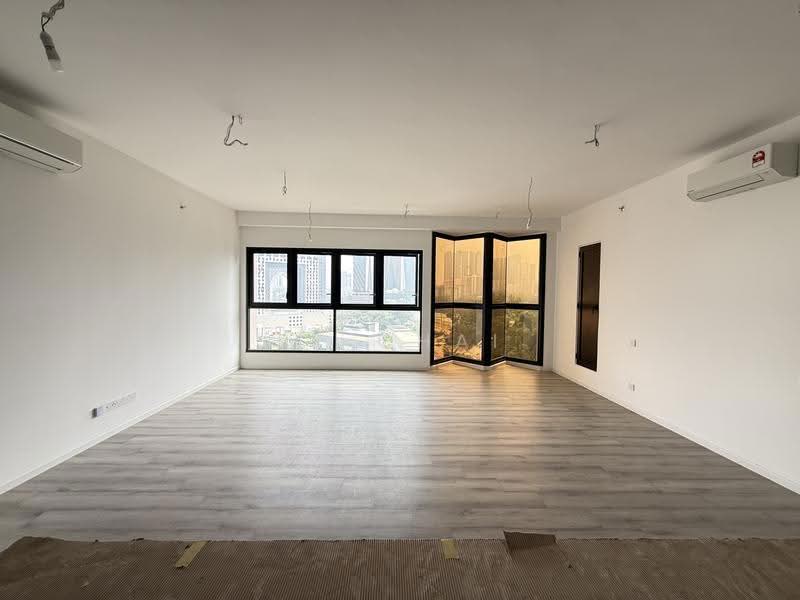 Kediaman Servis untuk Dijual di The Fiddlewoodz @ KL Metropolis - EK Chai - Living Room - PropertyGuru.com.my