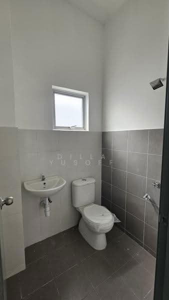 Rumah Teres untuk Dijual di Seremban (Negeri Sembilan) - DILLA YUSOFF - Bathroom - PropertyGuru.com.my