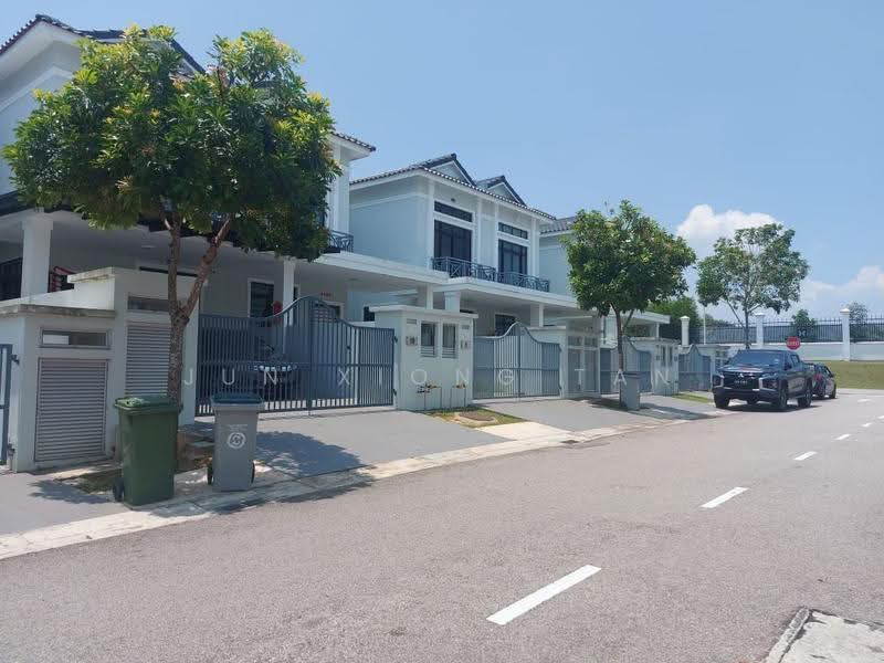 Rumah Teres 2-Tingkat untuk Dijual di Kota Masai (Pasir Gudang) - Jun Xiong Tan - Exterior - PropertyGuru.com.my