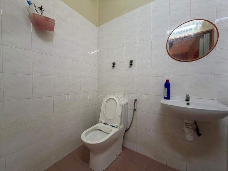 2-storey Terraced House for Sale in Pandan Perdana (Cheras) - Hugo Gooi - Bathroom - PropertyGuru.com.my