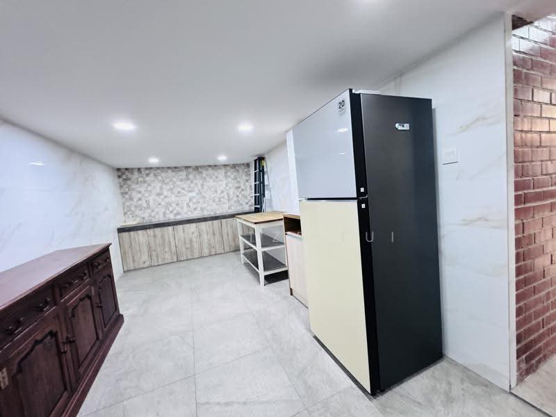 Pejabat untuk Disewa di Puchong (Selangor) - Kow Tze Fui - Kitchen - PropertyGuru.com.my