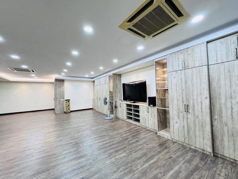 Pejabat untuk Disewa di Puchong (Selangor) - Kow Tze Fui - Living Room - PropertyGuru.com.my